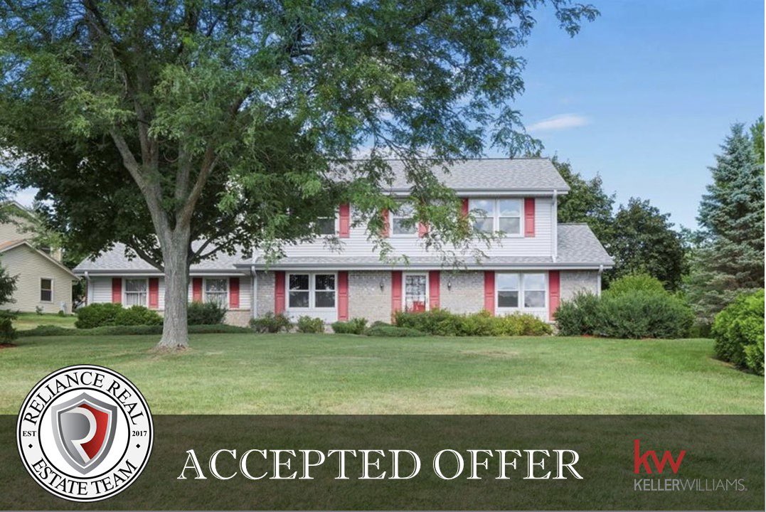 RelianceRET's tweet photo. Congratulations to our Sellers! ππ‘πππβ
#getitsold #realestate #bestagentsever #truthinrealestate #reliancerealestateteam #rret #teamworkmakesthedreamwork #entrepreneur #motivation #hardestworkerintheroom #realtor #kellerwilliams #kw #reliancerealestateradio https://t.co/PiXVXbfYgE