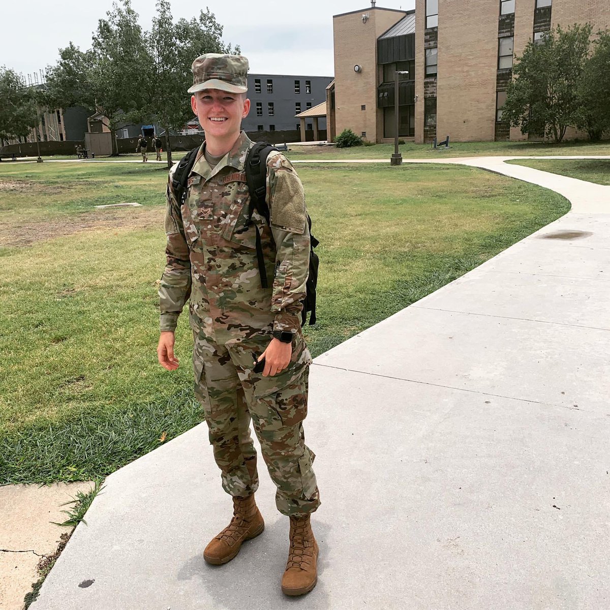 EmoryHenry_WBB's tweet photo. Excited for Chloe Harris, 2019 E&amp;H WBB graduate, as she recently graduated from technical training &amp; will now be heading to Okinawa, Japan to serve as a contracting specialist! In June, Chloe finished basic training for the Air Force in San Antonio, TX and became a US Airman. https://t.co/vLwasmzvOf