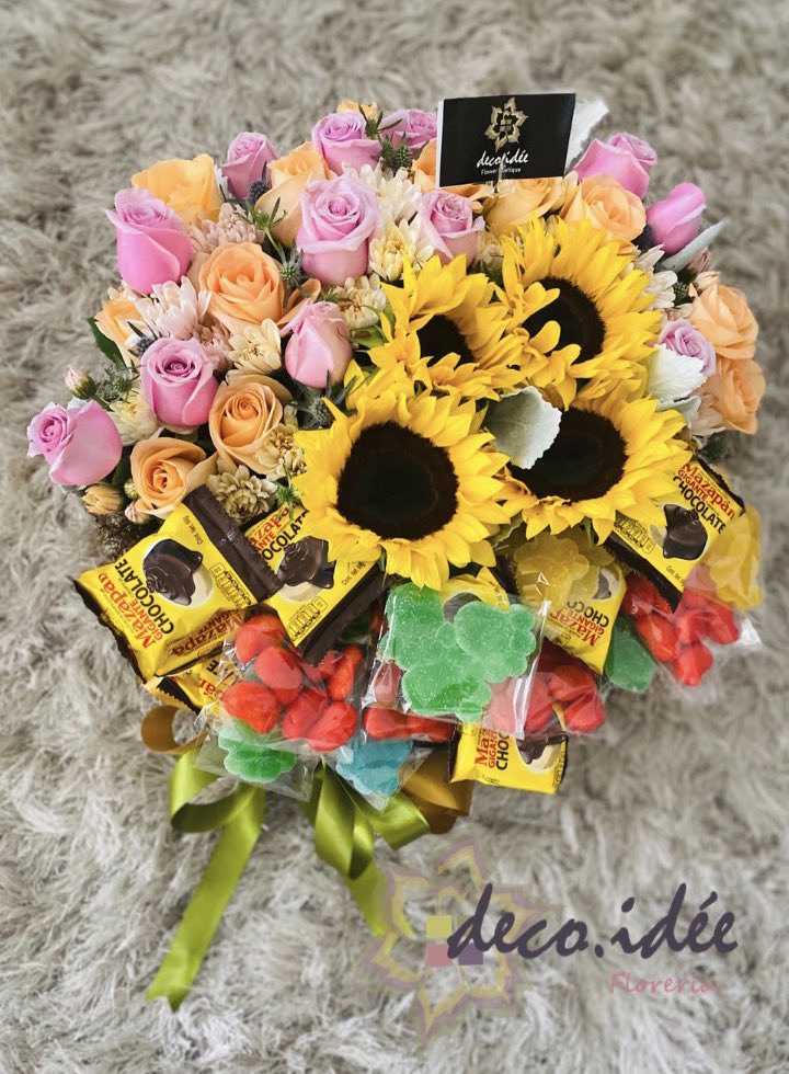 DecoFloreria's tweet photo. Un detalle muy especial con sus dulces favoritos 🌻🍭🍬
✅Contáctanos por vía whats app 🔽🔽
https://t.co/LkgeEWjZh4
✨Solicita nuestro catalogo.
🚛Envío a Domicilio
#somosdecoidee #floreriasenleon #leon #guanajuato #regalaflores #rosas #decoidee #undetalleconaroma https://t.co/nXoVaZyeBB