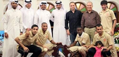 Djamel Belmadi commencera sa carrière de coach en 2010 avec Lekhwiya au Qatar. Il y retrouvera d’ailleurs Abdeslam Ouaddou, son ancien coéquipier à Valenciennes, et membre aujourd’hui du staff technique de l’équipe nationale algérienne  