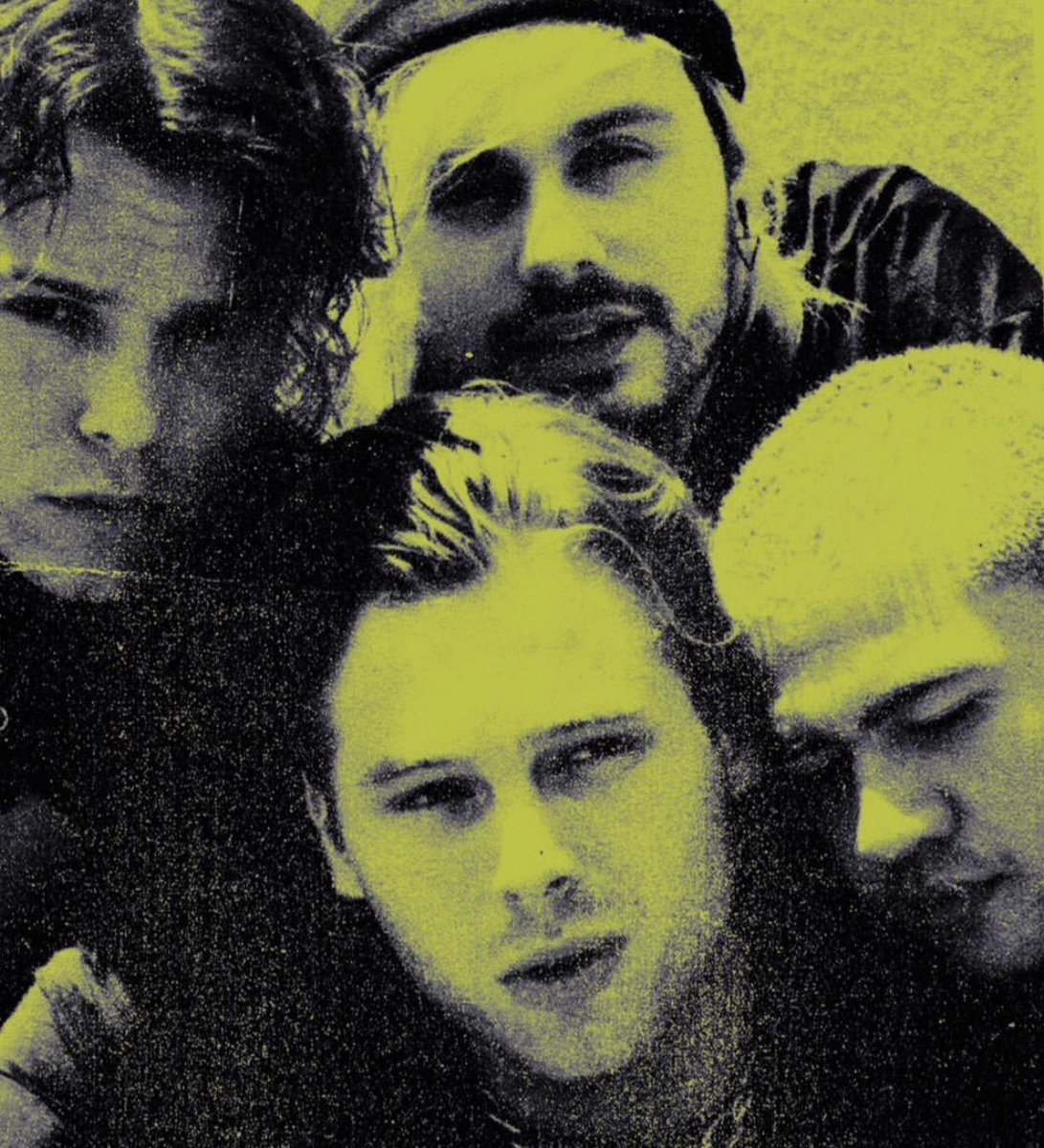 juanaazcueta_'s tweet image. what . an . album 
look how far they’ve come 🥺

#5MonthsOfCALM