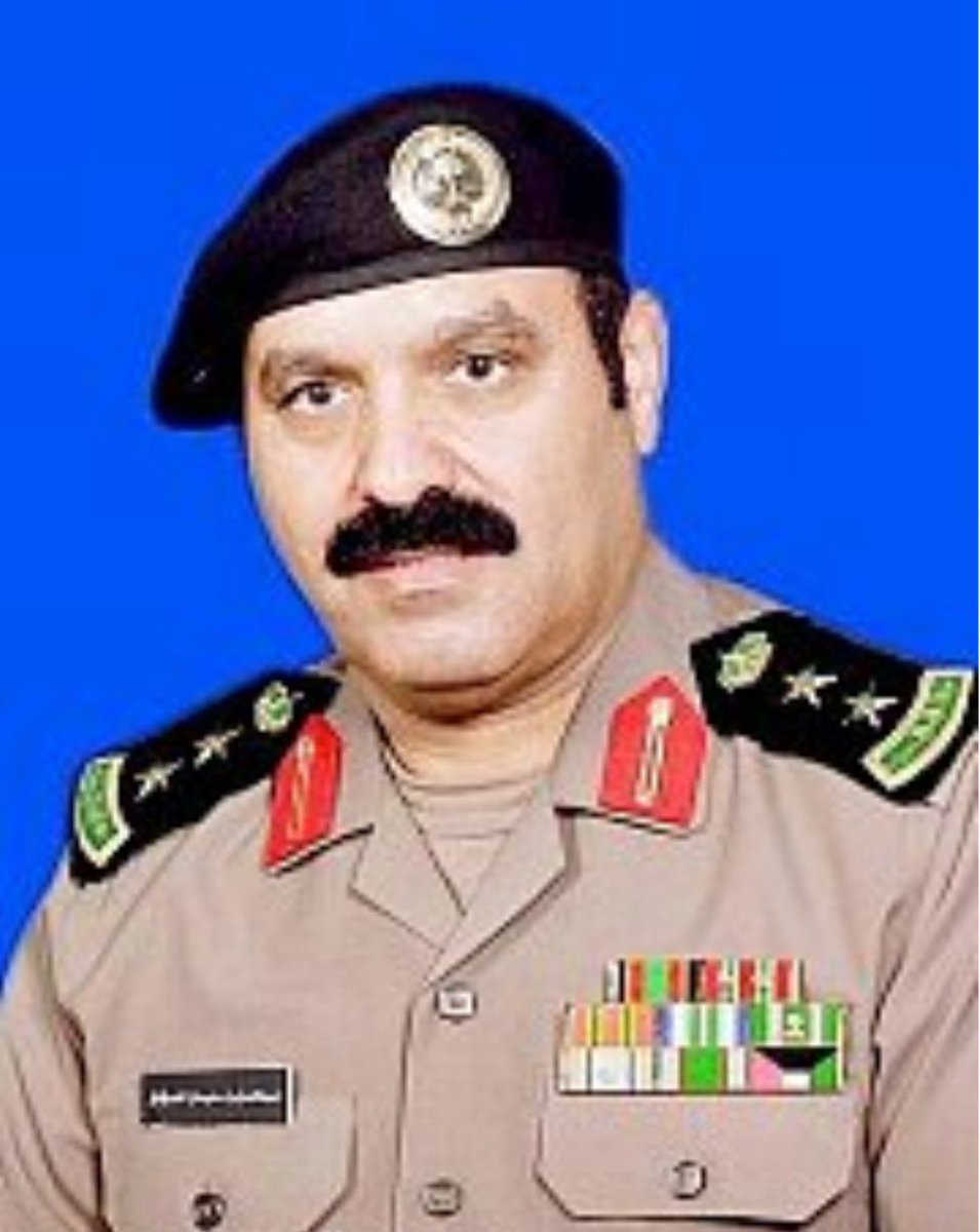 #شخصيات_معاصرة_من_الجواء 
#روض_الجواء
#عيون_الجواء
#حفرالباطن
#الرياض 
{{{قصة كفاح}}}
الأخ العميدالدكتورعبدالعزيزسليمان الحوشان قصة كفاحه ونجاحه مشرفة لنا جميعاًأهل الجواء خاصة والسعودية عامة إتكل على الله وجعل أمام عينيه هدف النجاح ووصول القمة فاعطاه الله ماتمنى 
وفقه الله👇🌹👍