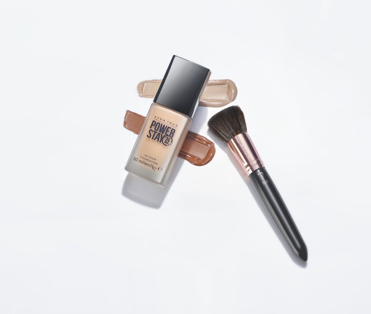 Leannehbdm's tweet photo. Using the right make-up brush makes a massive difference to how your make-up looks. This fantastic blog explains the differences between the brushes.
https://t.co/vWPQIY7kLc https://t.co/HDpRW33PC3