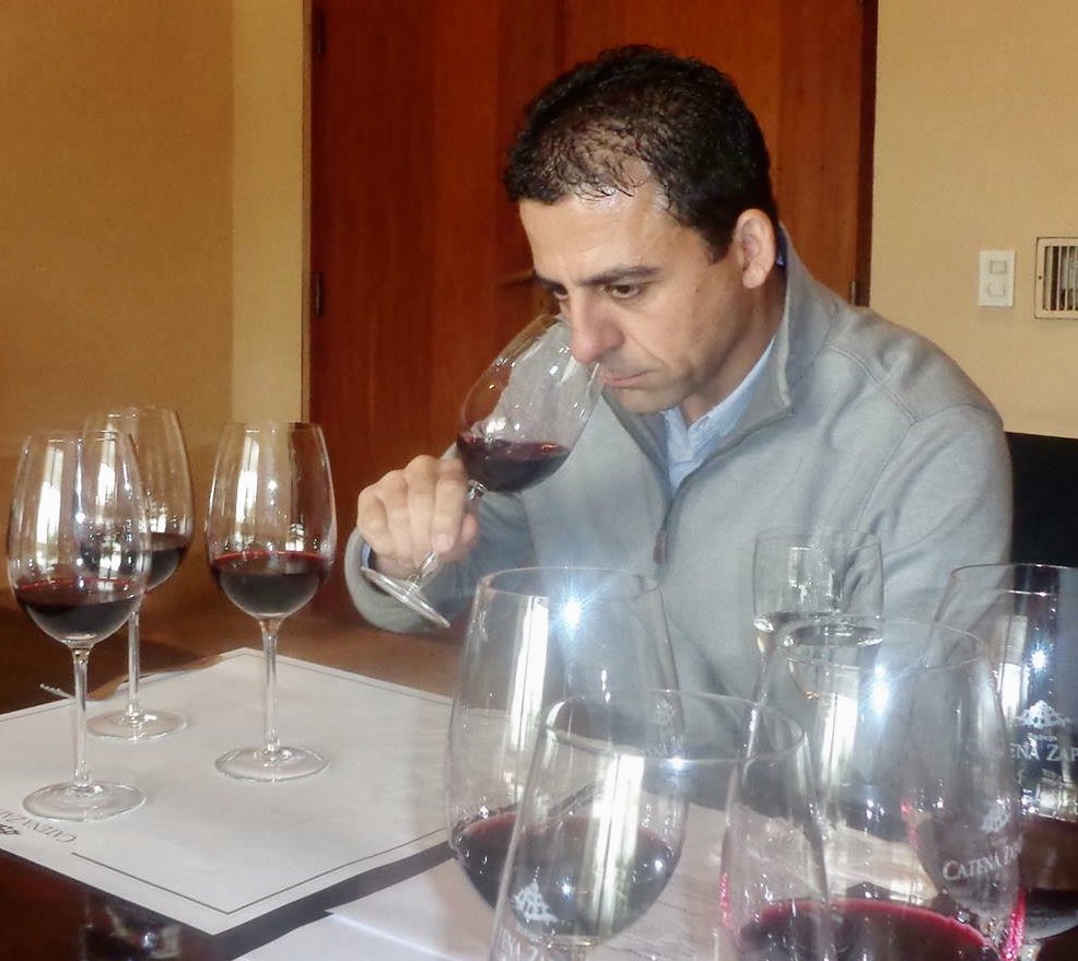 WineBlend's tweet photo. “Nose”, aka Aroma, is 90% of the wine tasting experience, cheers! 🙏🏻🍷 #wine #winetasting #winetasting🍷 #legatumwines #winelovers #winetime #winelover #wineinfluencer #mastersofwine #winetime #winestagram #winery #winecountry #wineglass #wineoclock #winelife #winestories #vino https://t.co/aVRKNJnWWk
