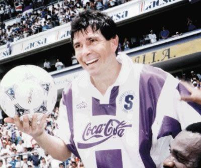 Twitter 上的 Deportivo Saprissa 💜："Este 27 de agosto también recordamos la  despedida de un histórico, quien dejó una huella que perdura hasta el día  de hoy para todos los Morados: Evaristo Coronado.