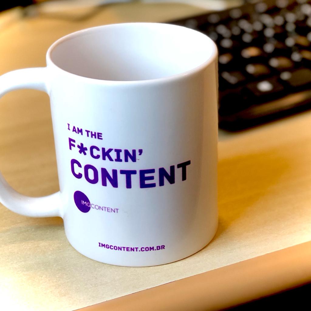 imgcontent's tweet photo. Lembram desta caneca? Ela marcou nosso novo reposicionamento, lá em 2015.

#TBT #IMGcontent https://t.co/k4fniw7BR0