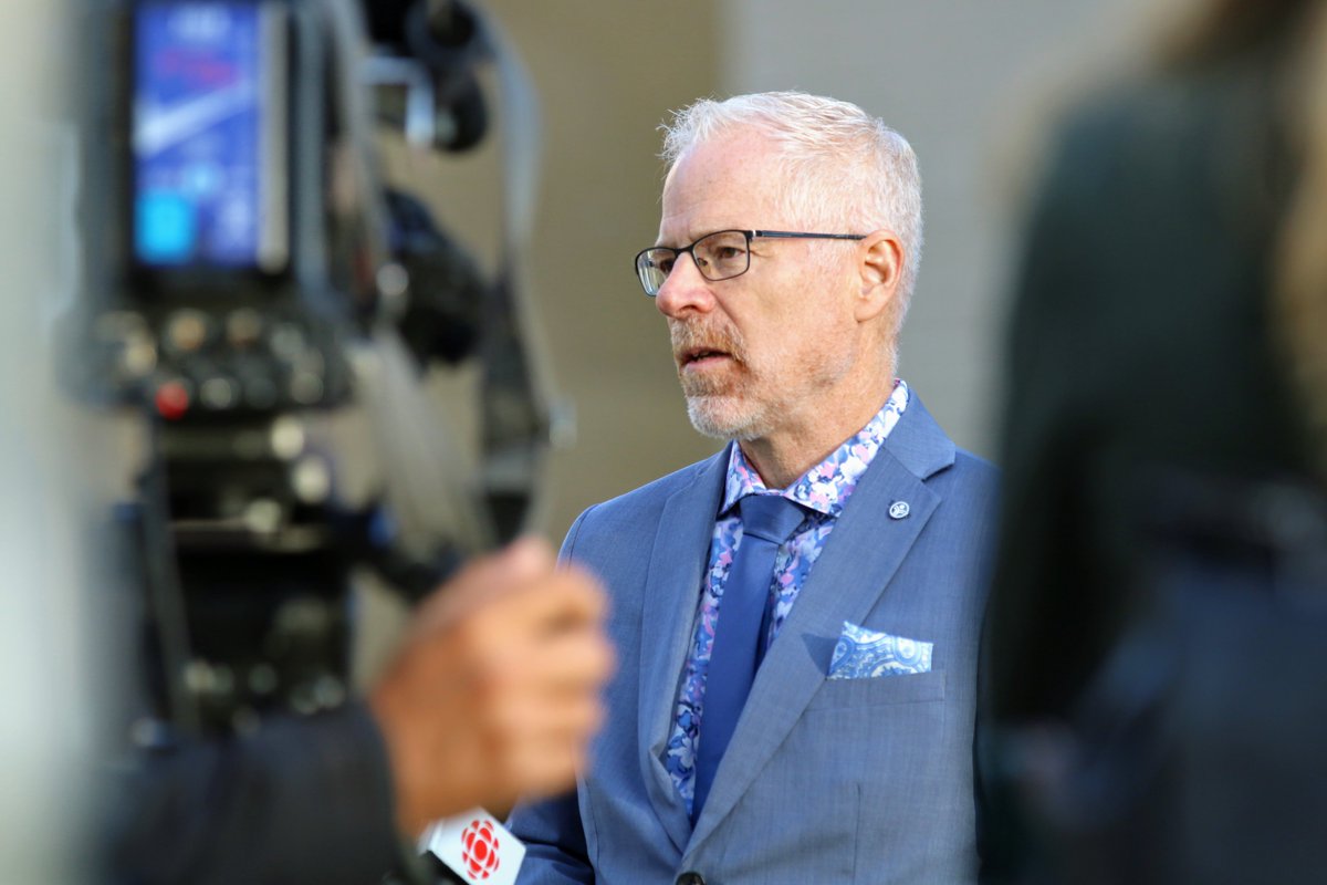 cssdemontreal's tweet image. Le Directeur général du CSSDM, M. Robert Gendron, s’est adressé aux médias ce matin afin de répondre aux questions sur les divers enjeux de cette rentrée.

Pour plus de détails, voici le communiqué :

csdm.ca/communique/ren…

#CSSDM #éducation #rentreescolaire2020