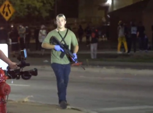 YourAnonNews's tweet photo. It isn't hard to become aware of police's racism and  police's cooperation with far right people. 

Ask this question:

What if he was black teenager #BlackLivesMatter protester with gun? https://t.co/5uVjI3e4vo