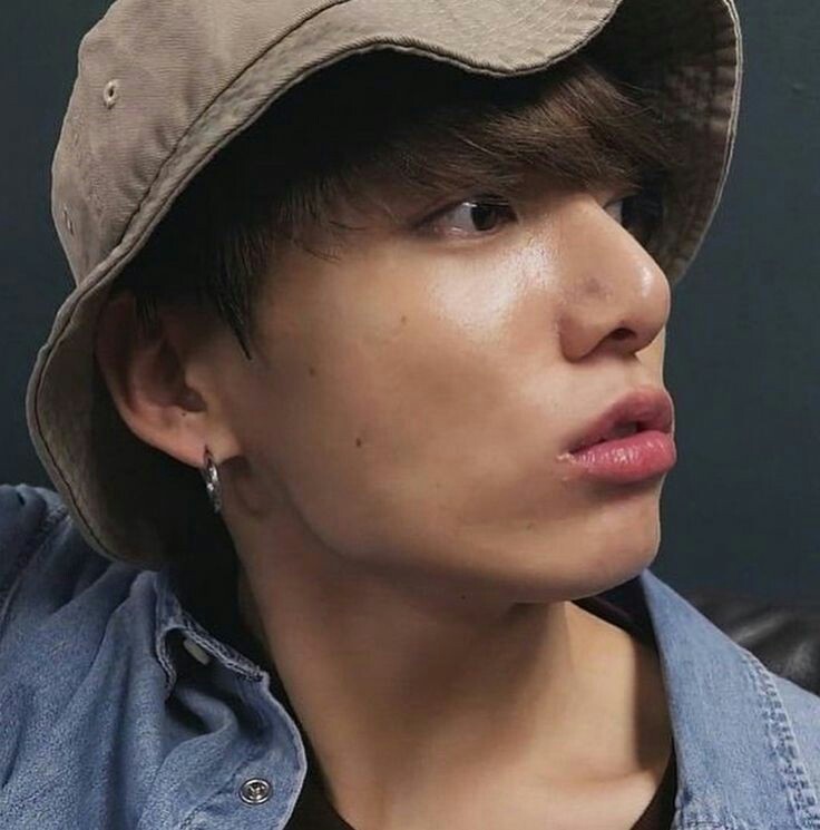 Bare faced jungkook- A needed thread rn: