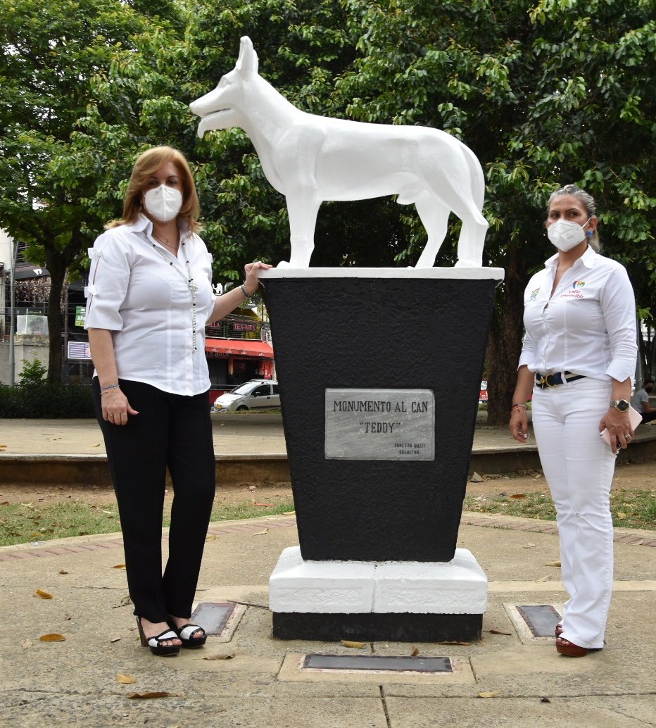 Clara Luz nombra a Sandra Romero gobernadora (e) del Valle