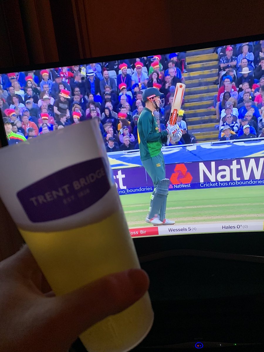 AndyCarrSS's tweet photo. Plan A would obviously be live cricket at @trentbridge but due to there being a bit of a global pandemic in at the moment, that’s not possible. Plan B was to watch the Outlaws beat some team from Yorkshire but the rain put pay to that so it’s Plan C! Rewatch the 2017 Blast final https://t.co/CTcTTzSkz9