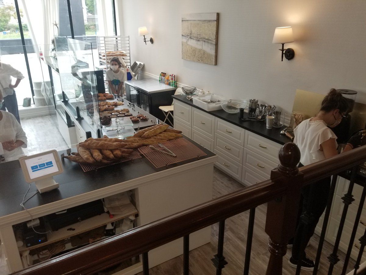 Wow, does it ever smell amazing in this place!! <a href="/OakvilleChamber/">Oakville Chamber</a>