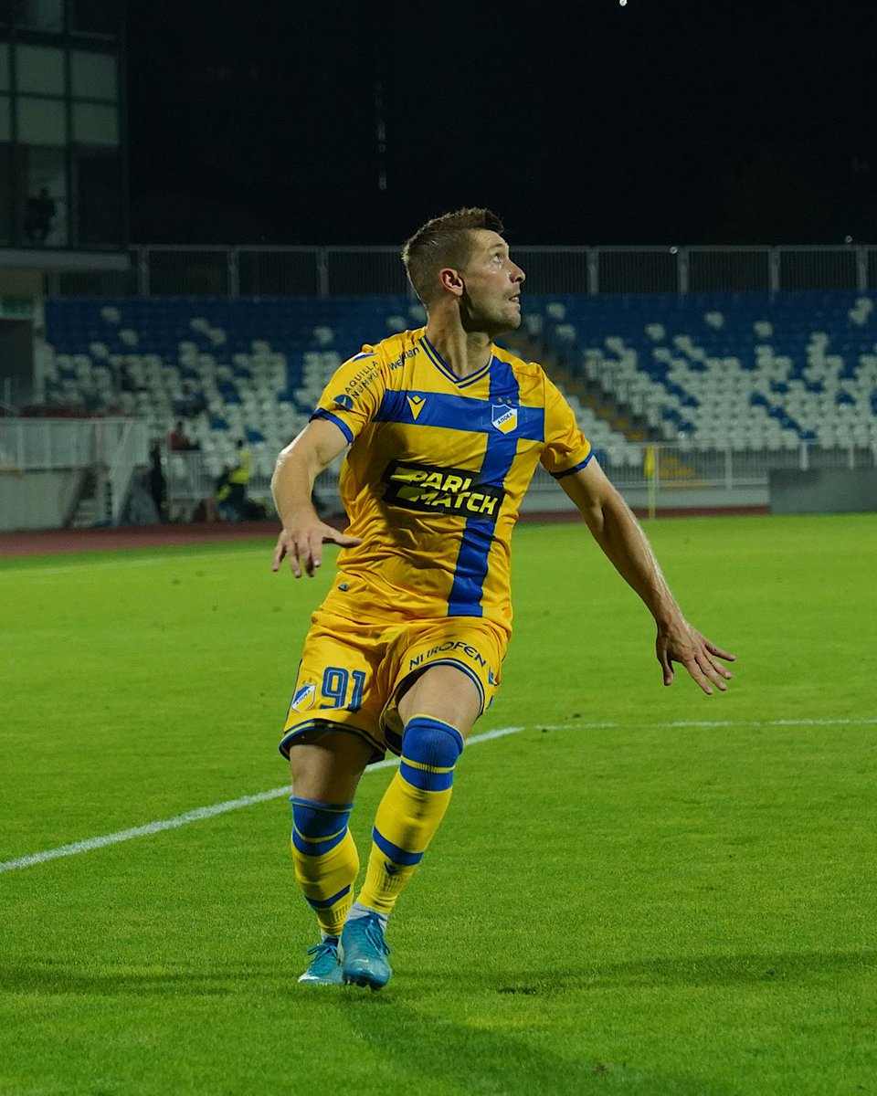 apoelfcofficial's tweet photo. [Extra-time] Ξεκίνησε η ημίωρη παράταση.
#SCGjilani 0-0 #APOELFC
#UEL #GJILvAPO #apoelfclive https://t.co/PV13B32G2b