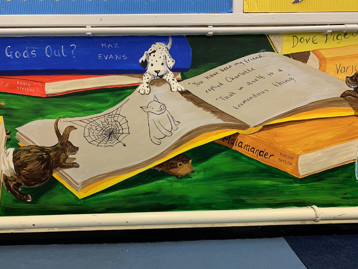 …The bottom panel is animal themed:   #HarryPotter, Crookshanks & Hedwig (spot Scabbers if you can), The Amazing Maurice & His Educated Rodents  @Terryandrob… /6