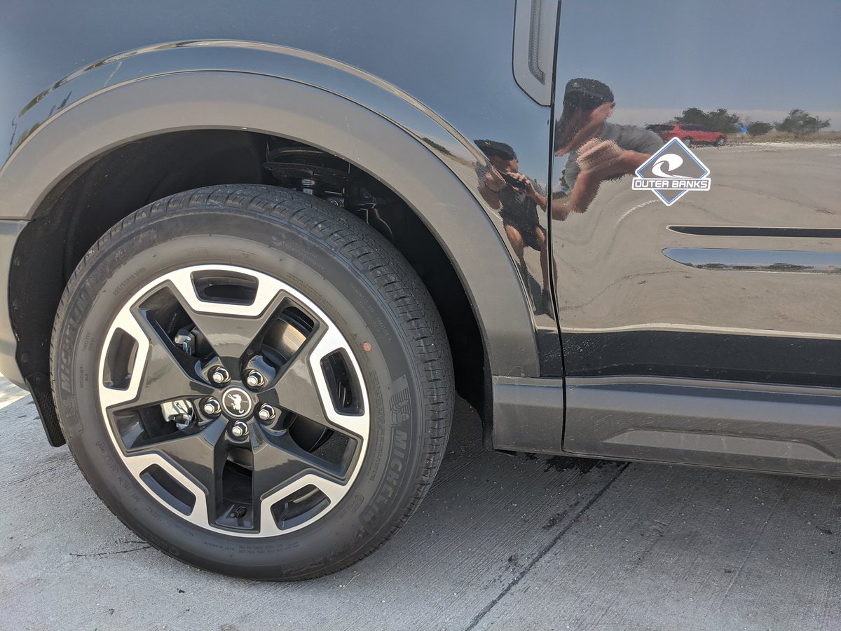 dave2wave's tweet image. Bronco Sport spotted in Wiggins, CO.