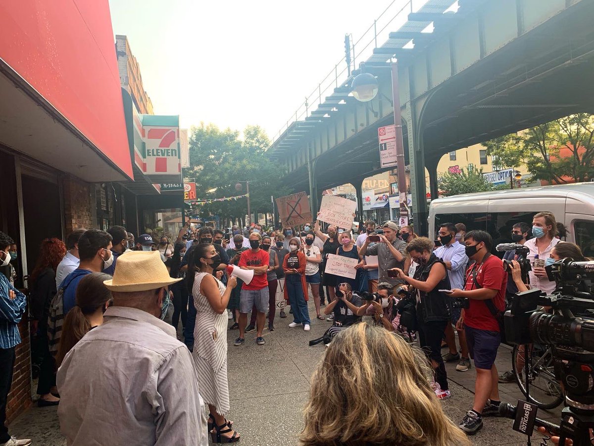 We’ve gotta save Key Food! A second Target to be #SeenIn13 adds insult to injury. 

Lower-paying, nonunion jobs &amp; higher rents will come along, and that’s not the community we’re working to rebuild. I stand with <a href="/UFCW1500/">UFCW Local 1500</a> and Astorians.