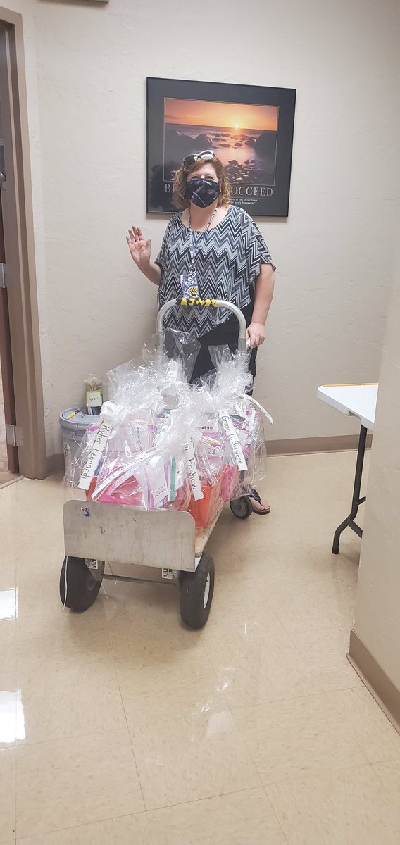 Dr_Corcoran's tweet photo. Our PreK Teachers made AMAZING Virtual Toolkits for our students. We are so lucky to have such dedicated teachers! #RPSisGettingReady @BryanMRussell @MicheleMug1019 @angelad222 @SommerPBCSD @southPbcsd @RoyalPalm_RPS https://t.co/GUPObObuhH