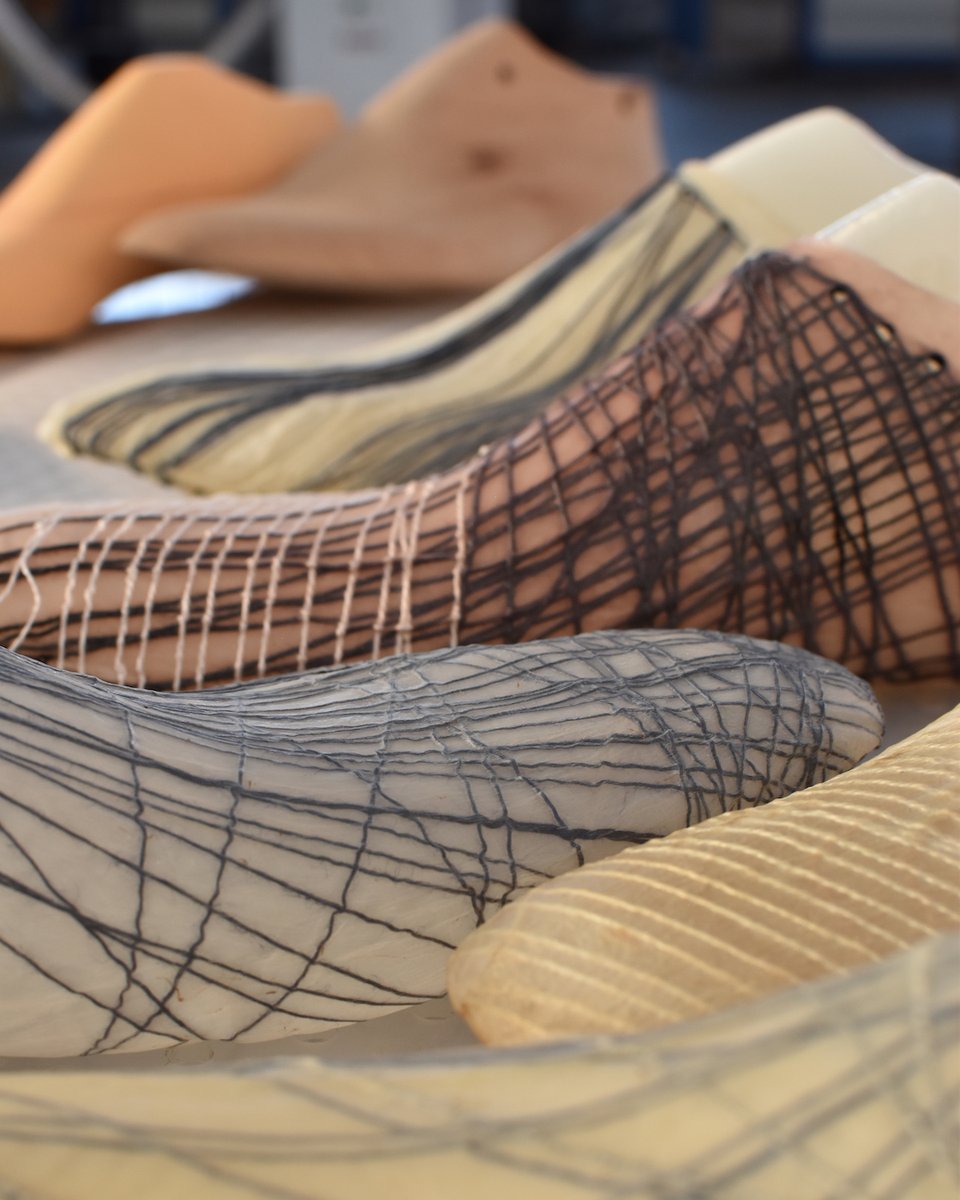 bolt_bslk's tweet photo. Designer Jen Keane kicked off her residency at #Boltthreads by bridging science and design with a company-wide workshop. She walked our team through her microbial weaving process, helping scientists get hands-on with designing a shoe upper. Learn more: https://t.co/oxwH3p8j4b https://t.co/ToZhfHOjyi