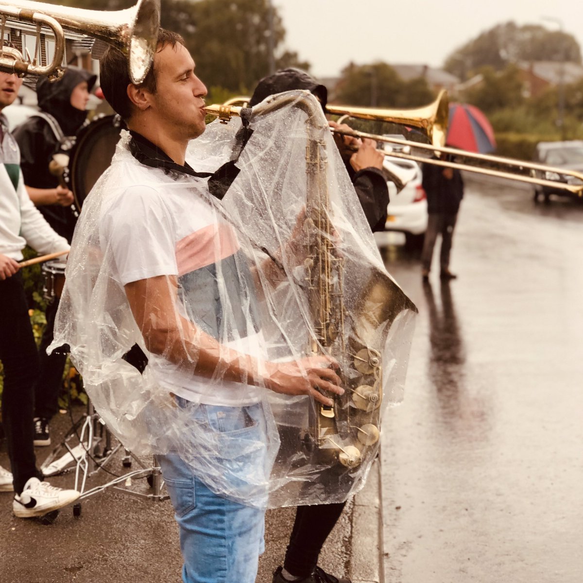 Day 27: Things got pretty wet today. Nothing stops #ponchotom! 

#hydeparkbrass