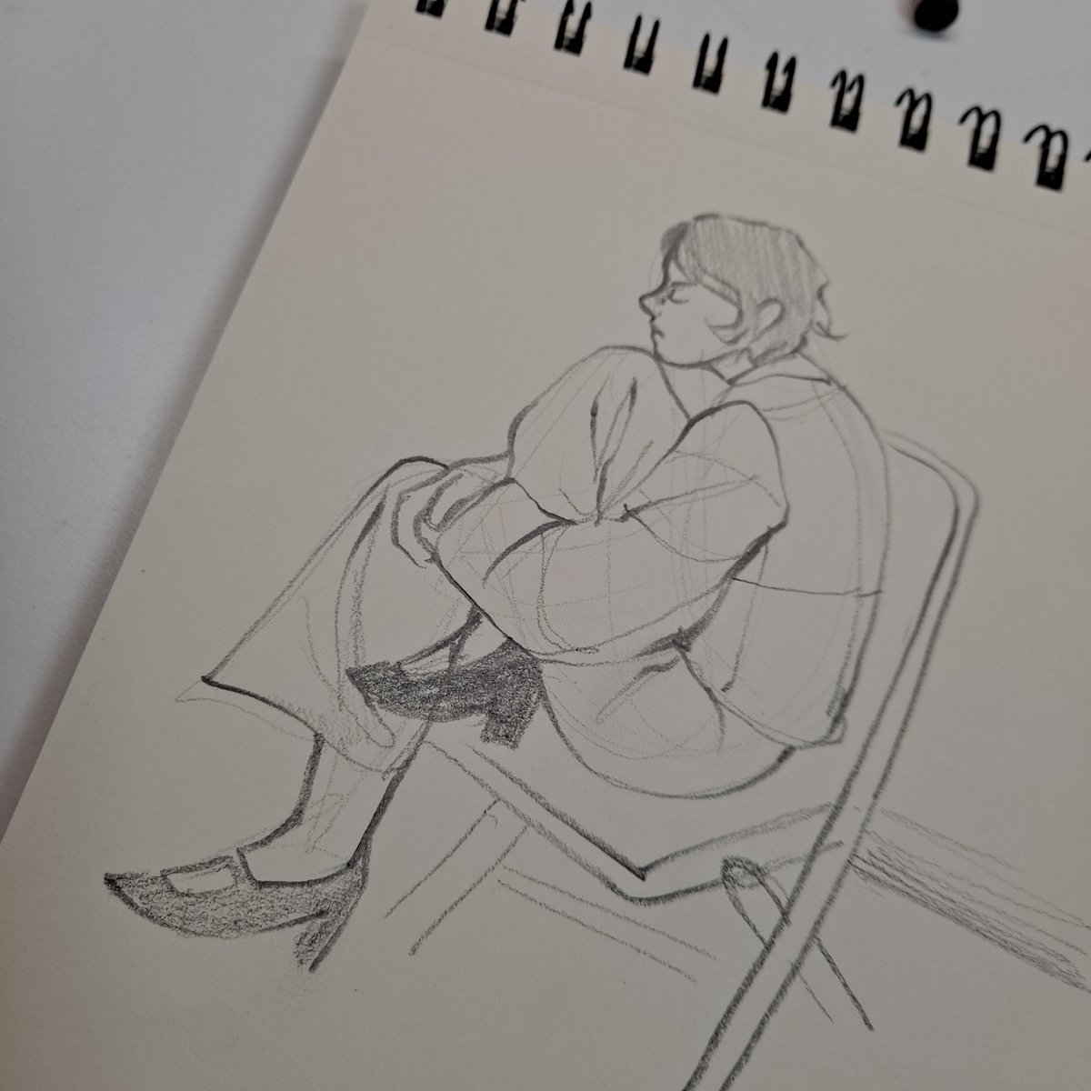 자자 