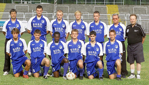 Uma sequência de péssimas temporadas colocaram o clube no fundo do poço: em 2001 o VfB caiu para a NOFV-Oberliga, que equivale à 5ª divisão nacional. A situação financeira ficou insustentável e o clube fechou as portas em 2004.