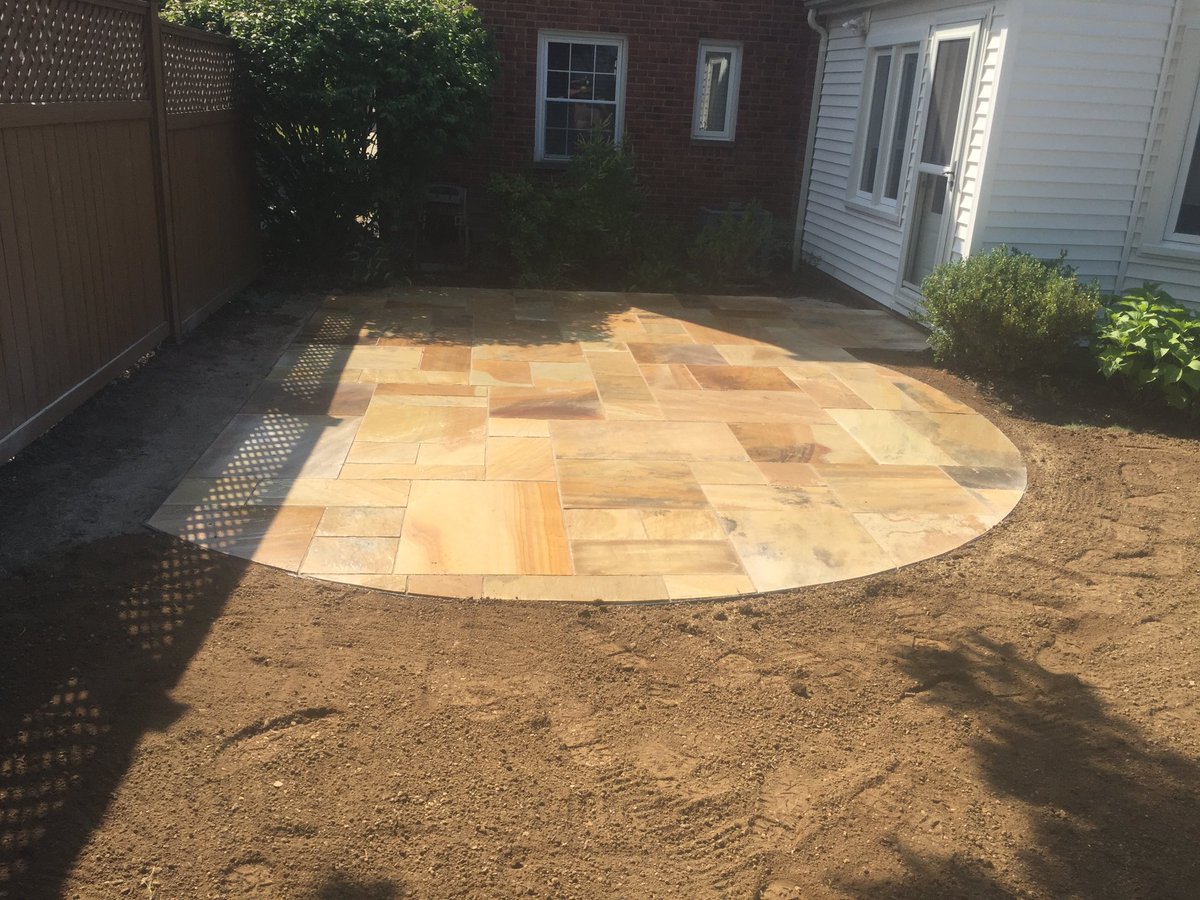 WoS_Chris's tweet photo. A beautiful @WorldoStonesUSA Sedona Rustic job completed by @LowesGreenhouse in #chagrinfalls #Ohio. Thanks to our partner Highland Landscape Supply for providing top notch products and service. #livewithnature
#hardscapelife
#hardscapebrotherhood
#hardscapemafia https://t.co/kMolvwQFrw