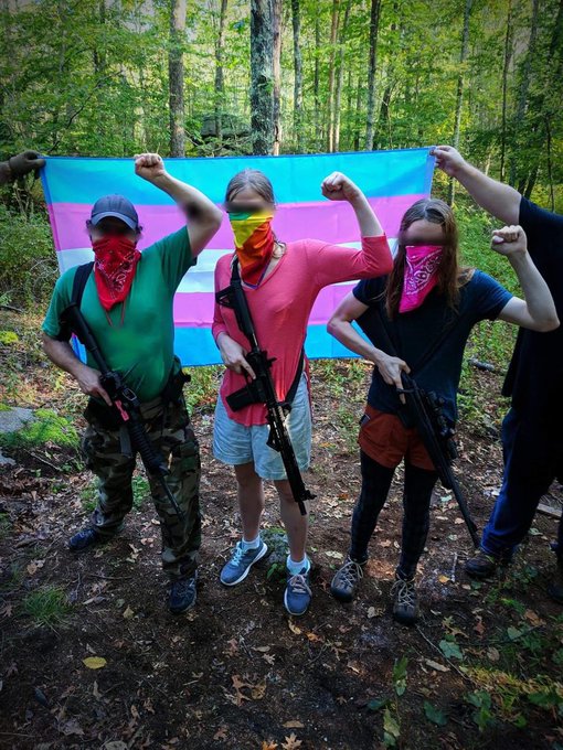 Imagine being in this pic, and also being proud to be in this pic.  I cannot fathom https://t.co/LAo