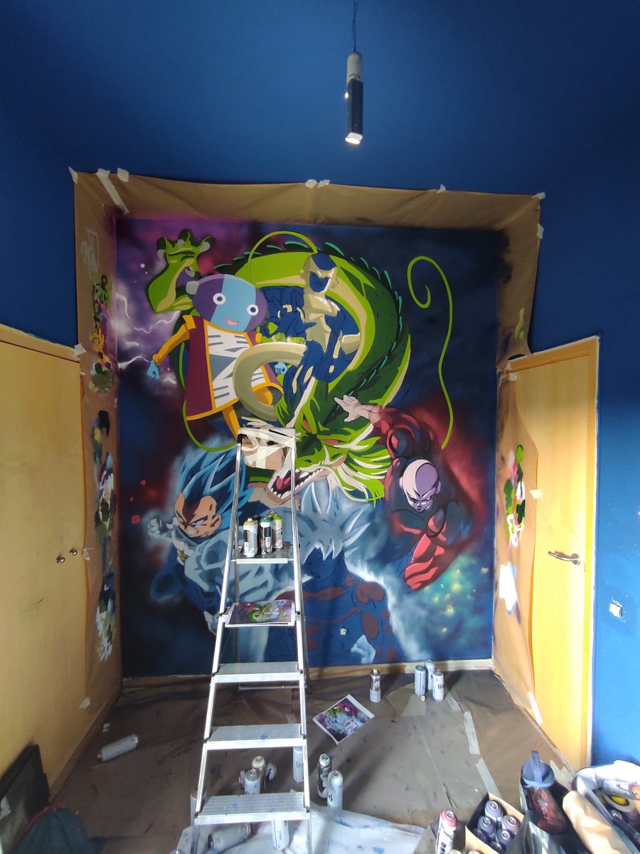 Osquilla9's tweet photo. Finalizado el mural de #DragonBall para la habitación del niño.

Decir que los personajes los eligió el y el diseño y la obra de arte es de @Berokone 

Que pasada no paro de verlo!! 

#DragonBallSuper @dragonballsuper https://t.co/kL6t7IuM4G
