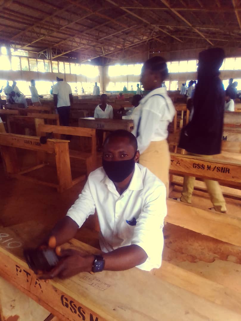 leads_nigeria's tweet image. #CorruptionmustGO
COMMUNITY  MONITORS IN MANCHOK, KAURA LGA : Monitored the Conduct of WAEC with Respect to COVID 19 Prevention Guidelines.
School: GSS Manchok Snr
Subject: English Language
Date: 26th August, 2020
OBSERVATIONS:
1. The Use of face mask was ensured
@macfound