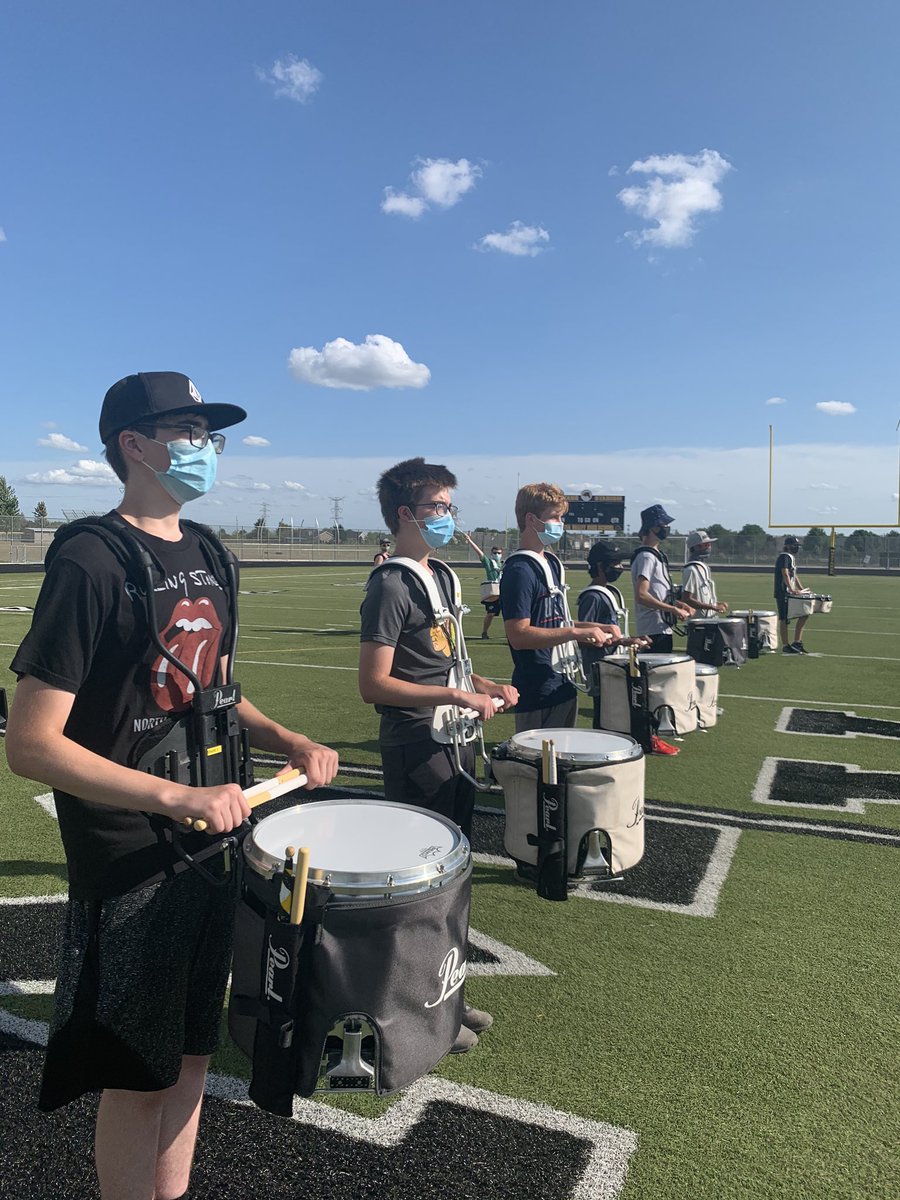 MeteaMusic's tweet photo. Marching Mustangs at it today.  Go, go Mustangs.  @MeteaMusic @MVHSMarching @mvhstrim @MeteaAmp @MvhsMuses @ApolloMVHS @MV_Stampede @MVPrincipal1 @meteavalley https://t.co/PdwrYYpx7b