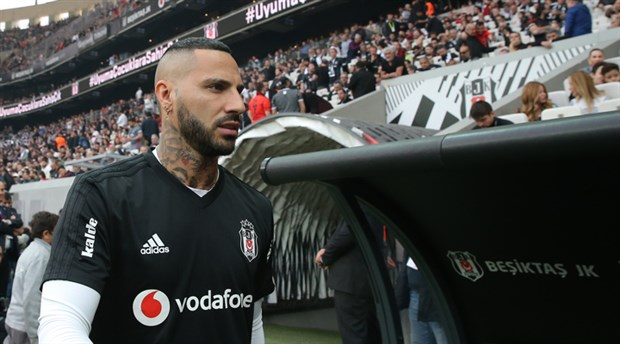 HaberKartali's tweet photo. Bazı taraftarlarımız #GelsinArtıkQuaresma etiketiyle Quaresma'nın Beşiktaş'a yeniden transfer edilmesini istiyor. https://t.co/NLhOrsZj6r
