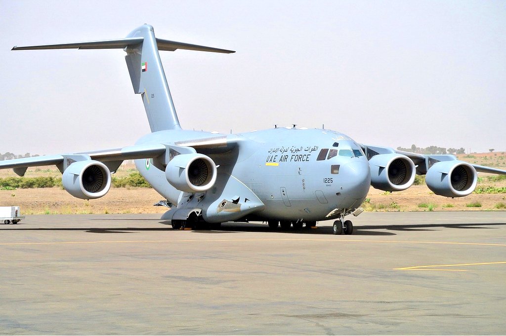FlMichele69's tweet photo. A formation of 9 aircraft #UnitedArabEmirates🇦🇪arrived in AB Souda Bay Creta🇬🇷today
4 #F16E🛩
3 #C17A✈
1 #C130H✈
1 #A332✈⛽
The circle is closed 🇬🇷🇦🇪🇫🇷+🇪🇬
@ItalianPolitics @AurelioGiansira @giovamartinelli @PaoloMauri78 @GuyPlopsky @Willy_Egy @TrevClark1958 @AirDefensenet https://t.co/7HpMw9vXi0