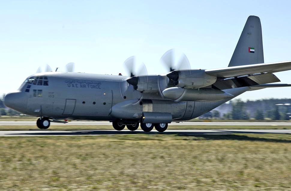 FlMichele69's tweet photo. A formation of 9 aircraft #UnitedArabEmirates🇦🇪arrived in AB Souda Bay Creta🇬🇷today
4 #F16E🛩
3 #C17A✈
1 #C130H✈
1 #A332✈⛽
The circle is closed 🇬🇷🇦🇪🇫🇷+🇪🇬
@ItalianPolitics @AurelioGiansira @giovamartinelli @PaoloMauri78 @GuyPlopsky @Willy_Egy @TrevClark1958 @AirDefensenet https://t.co/7HpMw9vXi0