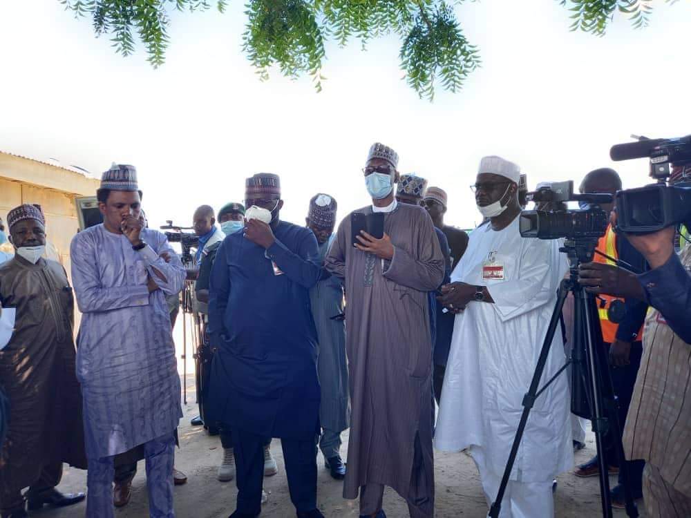 DokajiV's tweet photo. Today 27-08-2020 senator @SenHalliruJika (Dokajin bauchi) paid a vist to Borno State, alongside  him are senator @AbboElisha and @alindume. The purpose of the visit is to ensure peace and stability in Borno State and the entire north eastern region. @OfficialAPCNg https://t.co/dLx9x6JCpJ