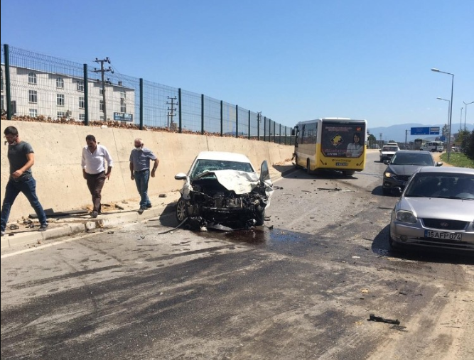 Tvonalti's tweet photo. SANİYE SANİYE ZİNCİRLEME KAZA: 6 YARALIs

Ayrıntılar- https://t.co/vaycJT2ugY https://t.co/fzMNBLx3fJ
