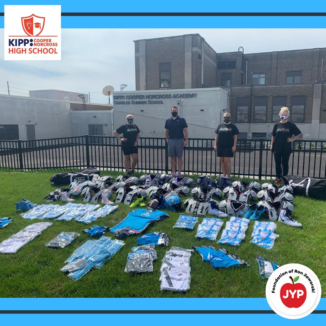 JawsYouthPlay's tweet image. Special thanks to @JawsCEOQB for getting access to gently-used PRO football equipment from the 3-Time Champion Philadelphia Soul. JYP delivered uniforms and shoulder pads used by PRO football players to THREE football programs!
#KippCooperNorcrossHS
#CamdenHS
#WoodrowWilsonHS