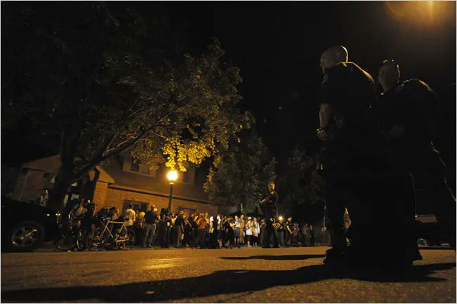 1/12: On the Friday and Saturday before the convention the police, sheriff's department and FBI showed up at a protest center and at homes in St. Paul and Minneapolis. People were detained in cuffs and some computers and other items were seized.  https://www.nytimes.com/2008/08/30/us/politics/30arrests.html