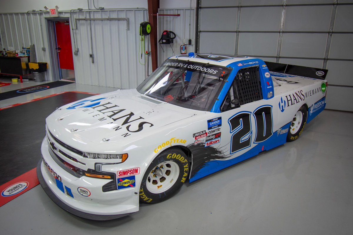 SpencerBoyd's tweet photo. She turned out great! 
Tune in to see me in the #20 @hanswiemann Chevy! https://t.co/aUh8tdGhez