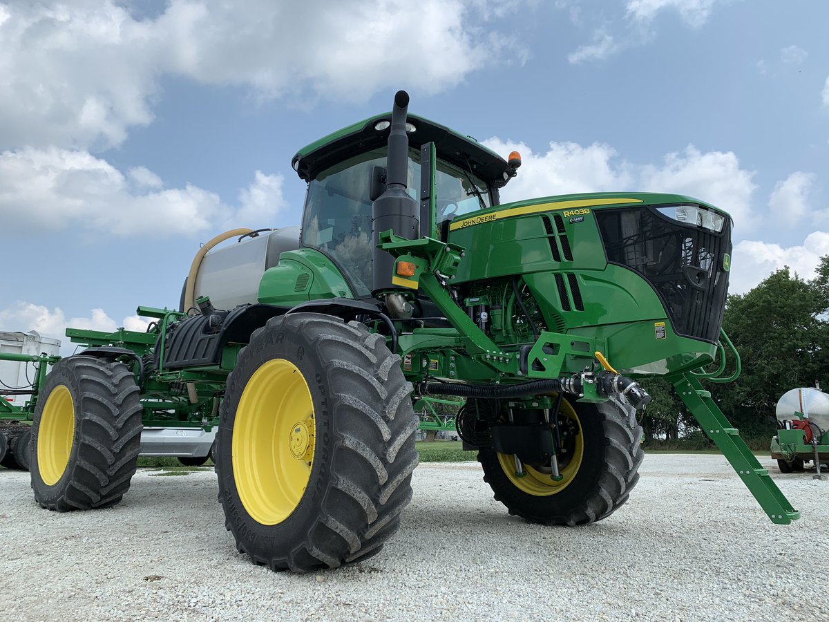 ScottSloan6164's tweet photo. Check out @longbranchss new shoes on his @JohnDeere R4038. @GoodyearFarm LSW680/55R42 Optitorque R1 #LSWTires designed specifically for sprayer applications. My Ag Specialist Pat made a visit and got him all set up. Itโs what we do.. ๐ช๐ป๐๐ป#gotflotation #beastmode https://t.co/WH5pUJXAPm