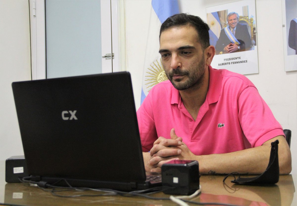ChestaDario's tweet photo. 💻 Hoy estuve reunido por Zoom con Fernando Miller, Director de #CBAX de la Agencia Cordoba Deporte del @gobdecordoba, ultimando detalles para la creación del Parque Deportivo Urbano en nuestra Ciudad.integraremos la primera asociación del interior para los deportes alternativos. https://t.co/w2aUhyULrS