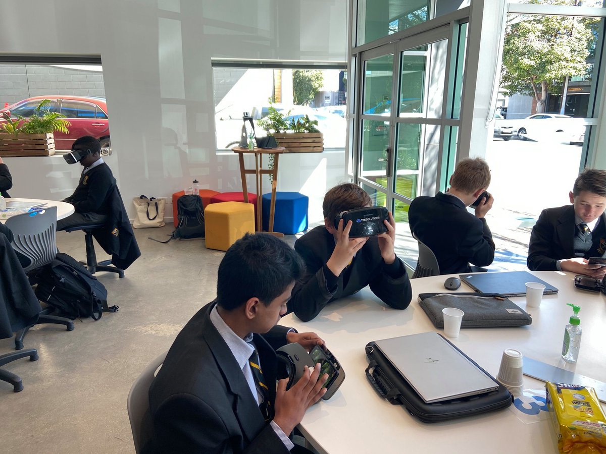 Lumination_Tech's tweet image. Students from St Paul's College are passionate about the project they are working on for the CESA #XRChallenge, which focuses on sustaining a nearby creek so future generations can enjoy it! We can't wait to see what they develop using extended reality technology. #STEMeducation