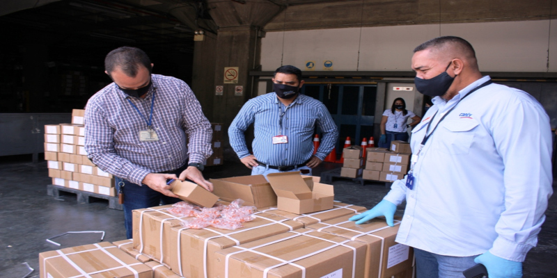 salaprensaCantv's tweet photo. #31Ago Cantv recibe material estratégico para reparar averías. 

Conoce los detalles aquí: https://t.co/w34C3DODQy
 
#CantvLoHacePosible https://t.co/MUEqXWCeHJ
