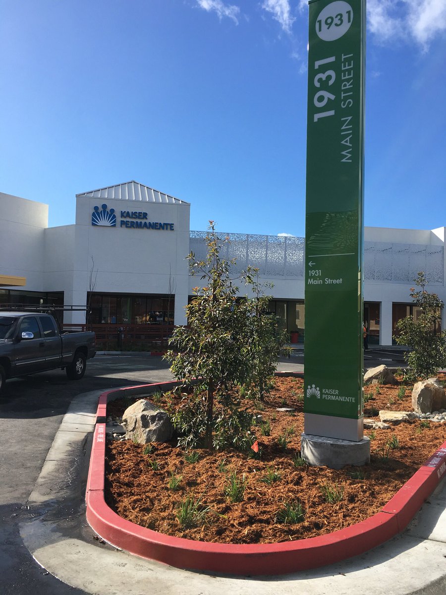 KPSantaCruz's tweet photo. Before heading to our facilities in the Santa Cruz area, please check for changes in services, hours and closures due to wildfires in the area. Updates can be found here: https://t.co/9TH39TCO7E https://t.co/i1KF7EGhwk