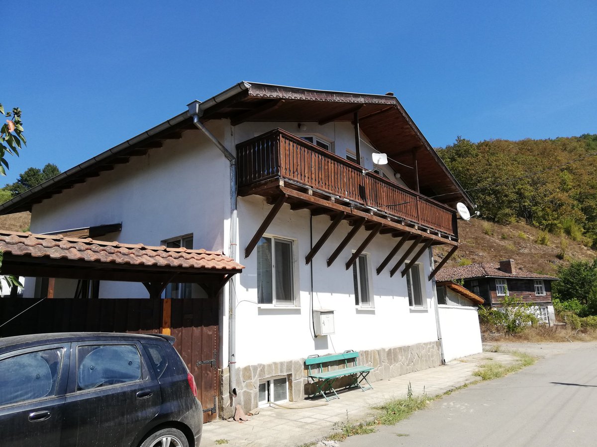 ataval's tweet photo. The #village of #Kosti in #Strandja mountain, #Burgas region 🏘️🍀🌹 https://t.co/sBoasCuad0