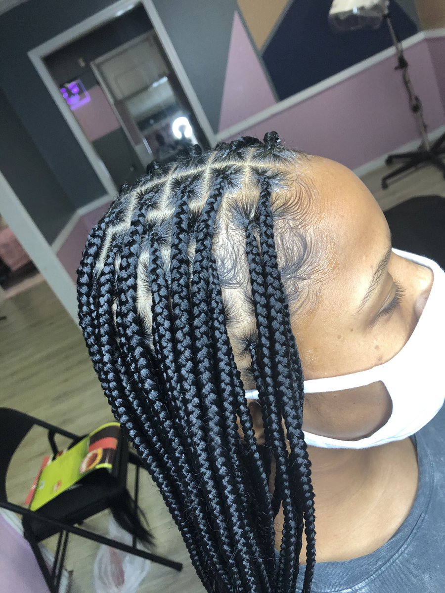 kustom_stylez's tweet photo. Book with @kustom_stylez ❤️ @Prvncess_Yatt https://t.co/Y1Ag4KFsgU