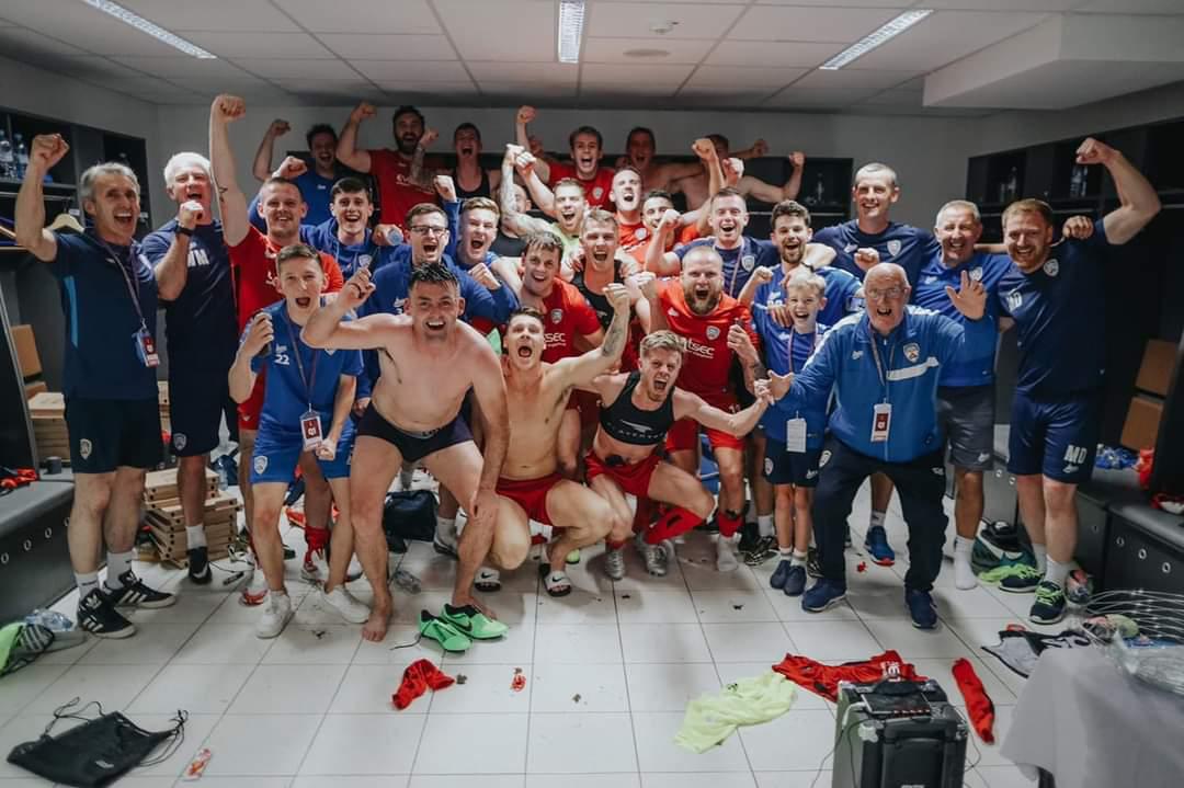 OranKearney's tweet photo. PROUD!! 

What a bunch, character hanging out of these guys, memorable night!

San Siro next please!

⚽️👌 https://t.co/FbDKAX6XpV