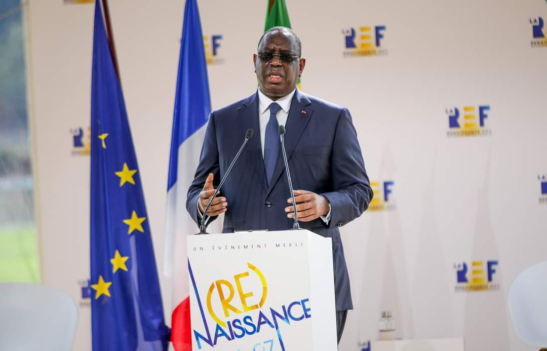 Labacult's tweet photo. Le Président @Macky_Sall invité d'honneur aux Universités d'été du @medef 🇫🇷📸🇸🇳
@MEDEF_I
@GeoffroyRDB
@LaurenceParisot
@FayeSallMarieme
#mansourfaye
@BiramFay
@MosesSarr
@afgaye
@BakhoumEmile
#kebetu
@partageleen
#Labacult https://t.co/urhJmLjHmB