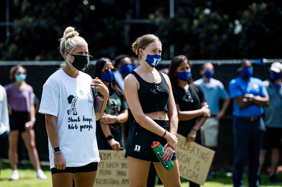 DukeVB's tweet photo. We stand for change

#BlackLivesMatter https://t.co/AgyC5AnCDz