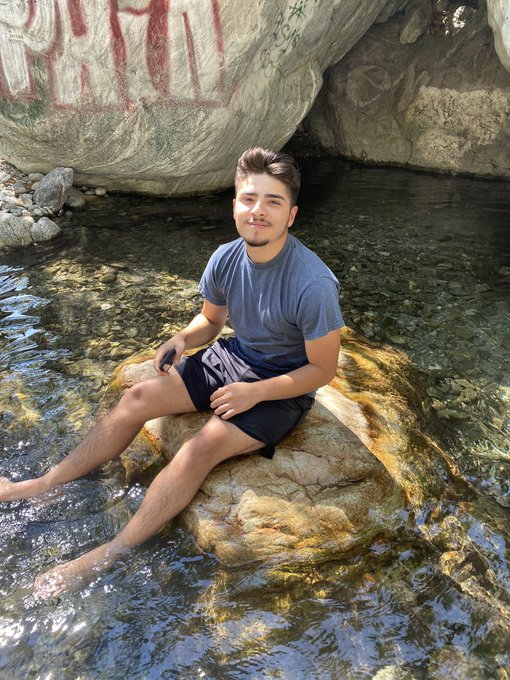 Watch Heavy pole's leaked NSFW photo on TwXstars