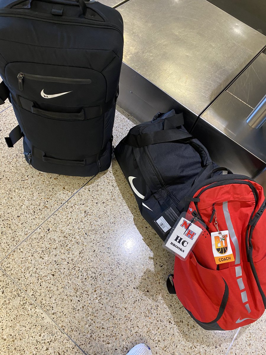 CoachDomBrooks's tweet photo. First trip of the summer📍St. George,Utah for the weekend at the Pangos Full Court Press tournament Seattle Rotary EYBL we come ready to compete @trigonis30 @FCPPangos @purefocussports @RyanSilver1 @JoshGershon @ebosshoops https://t.co/07Uc8xNDZE
